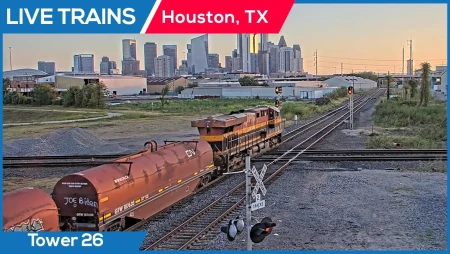 Live Train Railcam at Tower 26, Houston, Texas